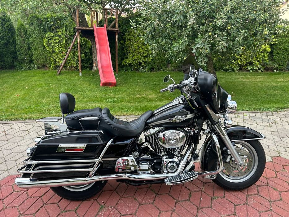 Harley-Davidson FLH Electra Glide Harley-Davidson FLHT Electra Glide - 100th ANNIVERSARY EDITION