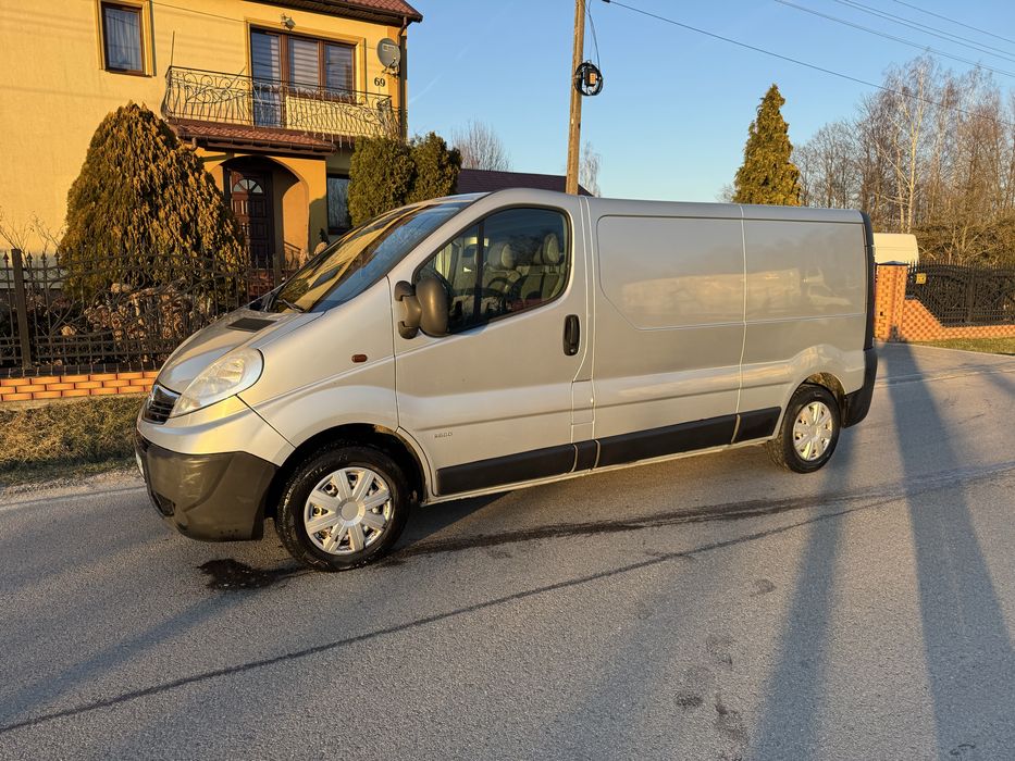 Opel Vivaro 2.5 CDTI 150KM Long L2H1 226tys.km Klima Trafic