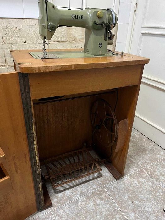 Máquina Costura Oliva