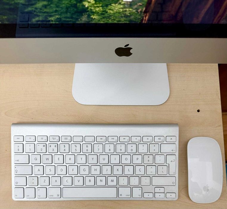 Apple iMac Retina 4K 21.5” 3.6 GHz i3 2019 8 GB RAM 1TB SSD
