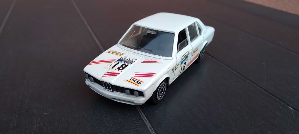 Miniaturas de Rally : 8 modelos, escala 1/43