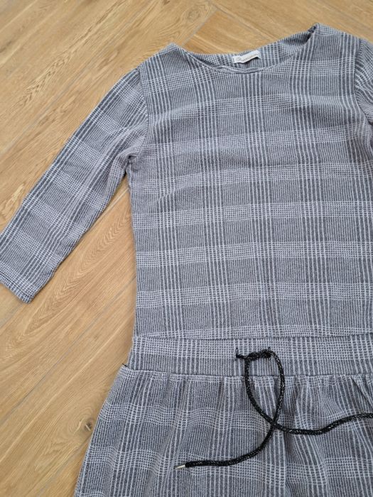 Elegancka sukienka wizytowa 158