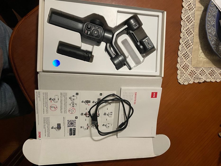 Estabilizador para telemóvel Gimbal ZHIYUN Smooth 5S