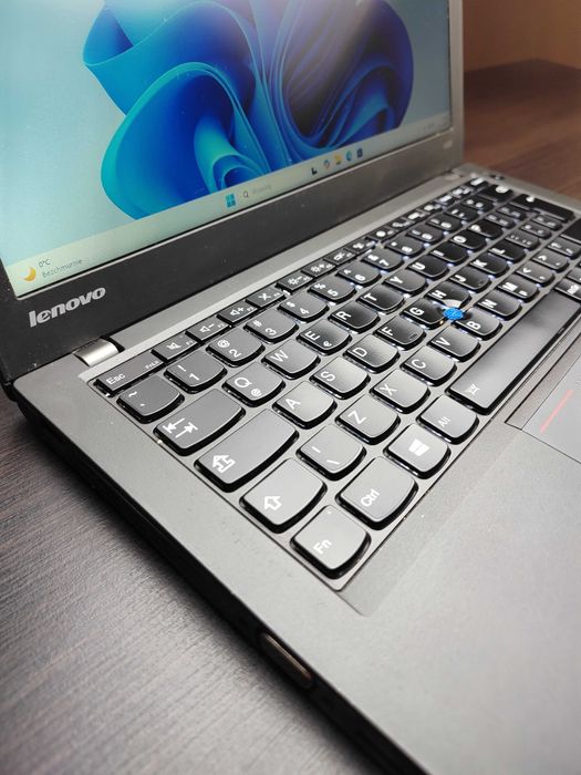 MINI LAPTOP | Lenovo ThinkPad X240 | Intel i5 | 8GB | 128SSD | Win11