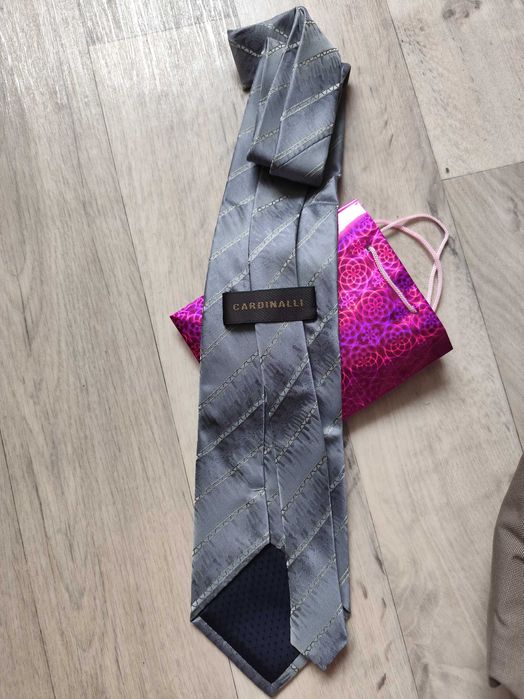 Krawat męski jasny szary