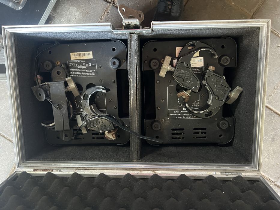 Case com 2 moving head spot led