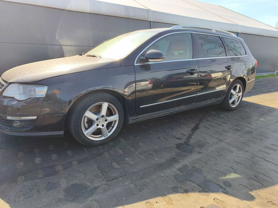 Volkswagen Passat B6 Highline na Części 2.0tdi BMP Skrzynia DSG Skóra Kremowa Kompletny Przód Passat B6 LC9X Czarny Metalik  Drzwi Passat B6 Czarne
