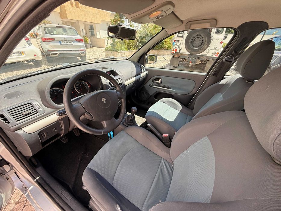 RENAULT CLIO 1.2 16V – Extreme - 2005 - c/Ar Condicionado