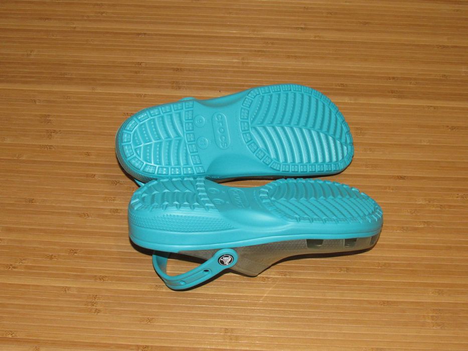 Крокси Crocs Unisex Classic Translucent Clog DIGITAL AQUA