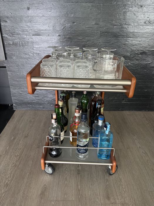 Carrinho de Bar em Madeira e Vidro