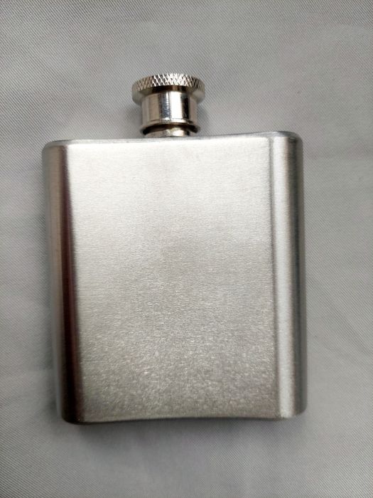Garrafa de bolso aço inoxidável