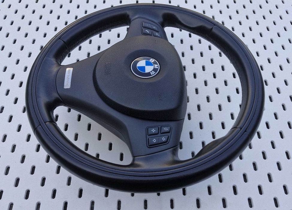 Kierownica indyvidual BMW E90 E91 E92 E93 E81 E82 E87 E88