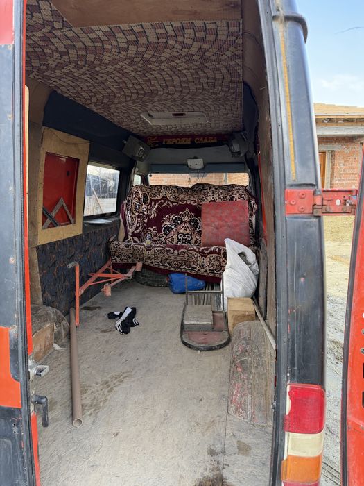 Mercedes  Sprinter 210