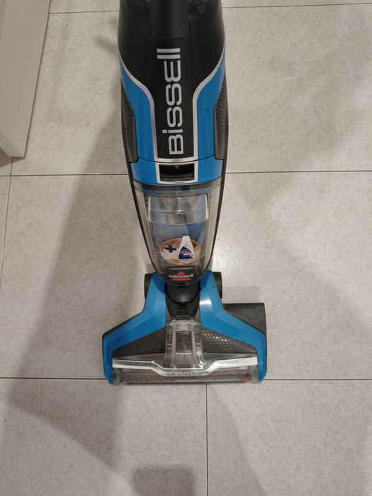 Aspirador Bissel lava e aspira