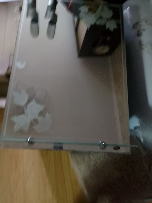 Продам дзеркало б/в (+-50*80)