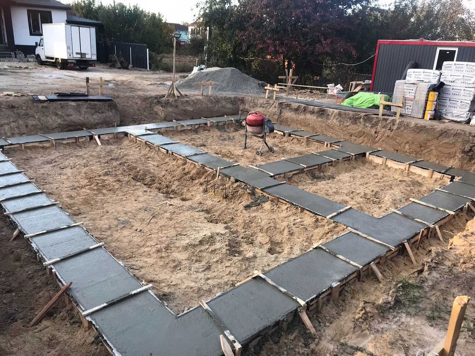 Строительные работы под ключ. Фундамент. Будівництво будинків під ключ