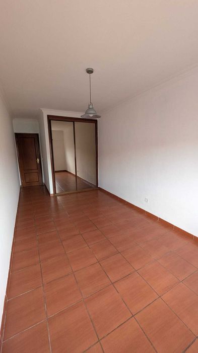 T2 para Arrendamento – Urbanização da Cavaleira, Algueirão-Mem Martins