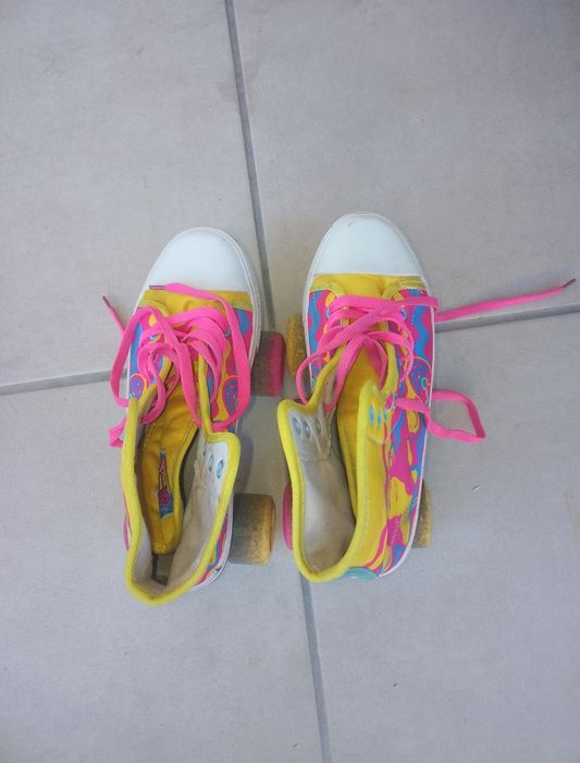 Patins 4 rodas Roces