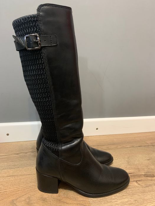 Tamaris шкіряні чоботи