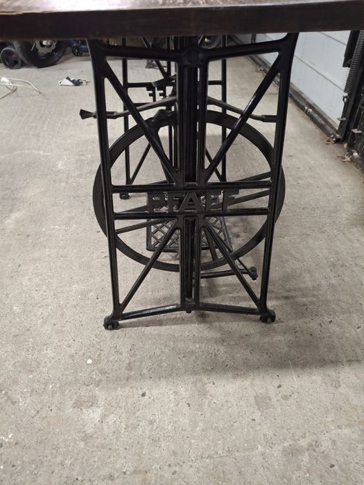 Maszyna do szycia stolik Pfaff