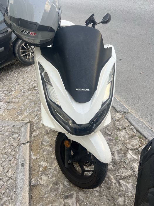 Vendo pcx 2021 com 138mil km rodados