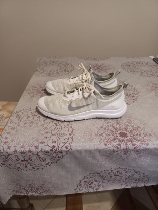 Adidasy Nike roz. 40,5