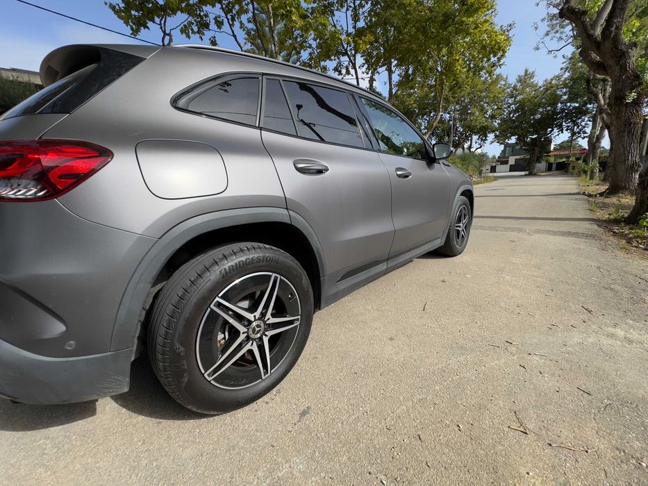 Vendo Carro Mercedes EQA