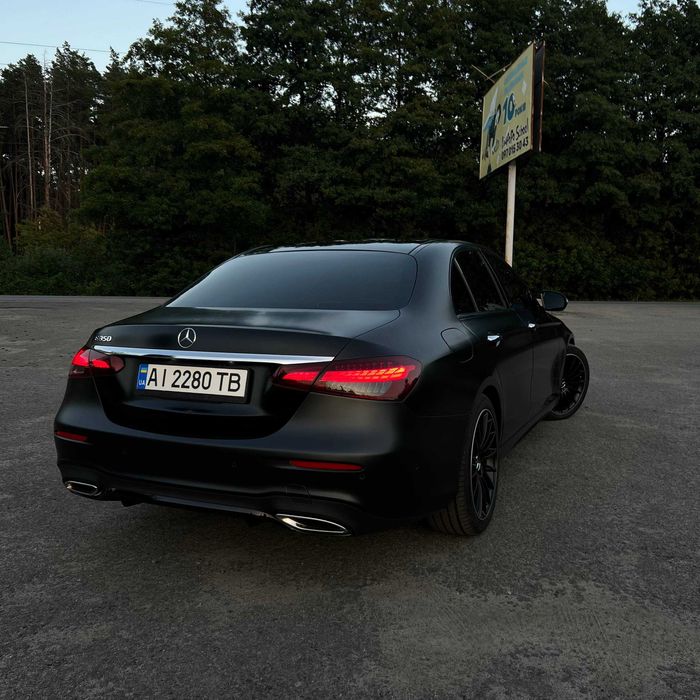 Продам автомобіль Mercedes Benz E Class E350 w213 2021 року