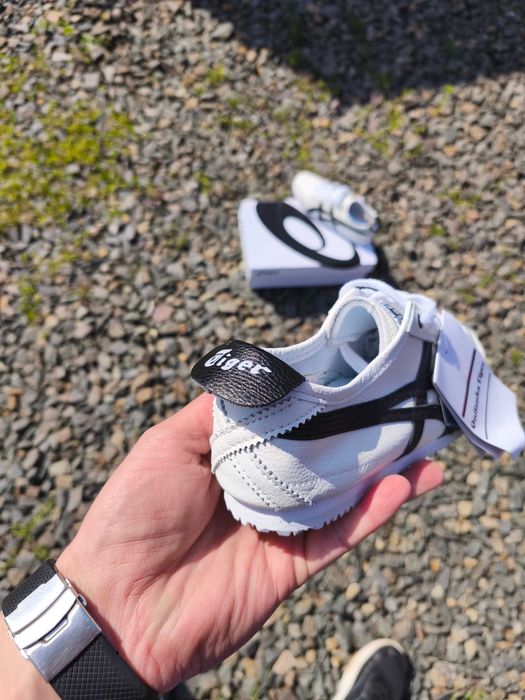 Кросівки Asics Onitsuka Tiger жіночі білі шкіряні р 37-41