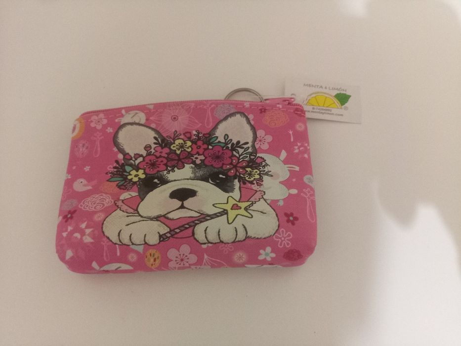 Porta moedas  rosa com um cão