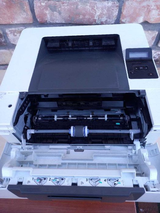 Принтер HP Laser Let Pro M402n