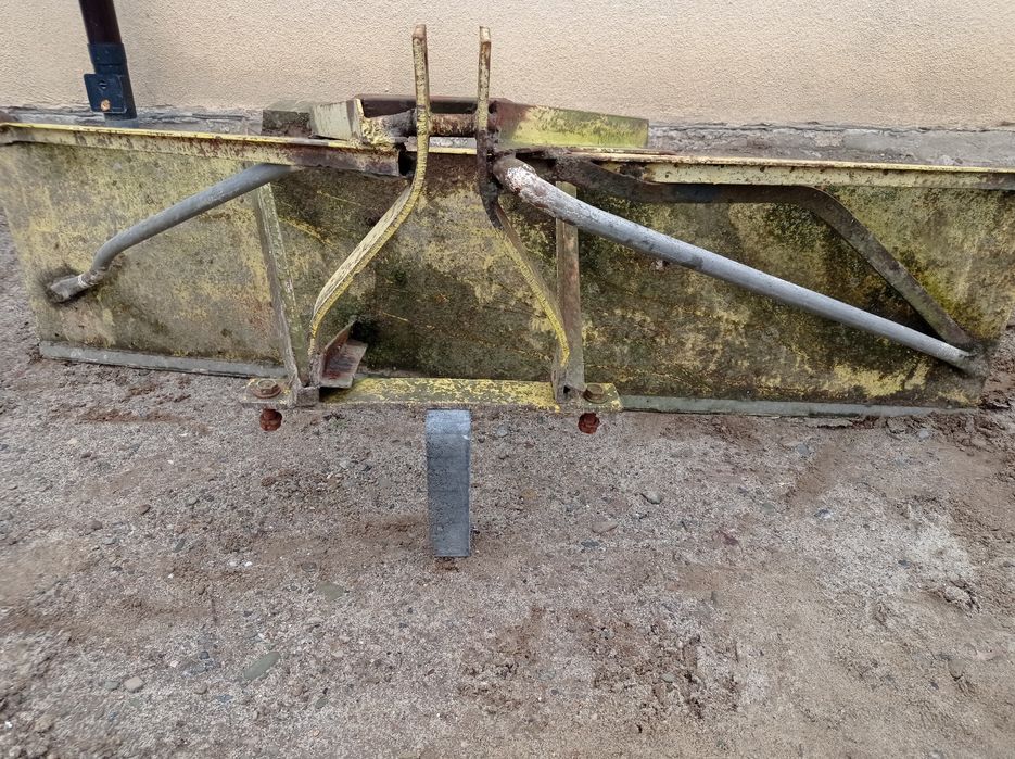 Pług do odśnieżania