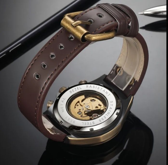 Срочно  фирменные часы