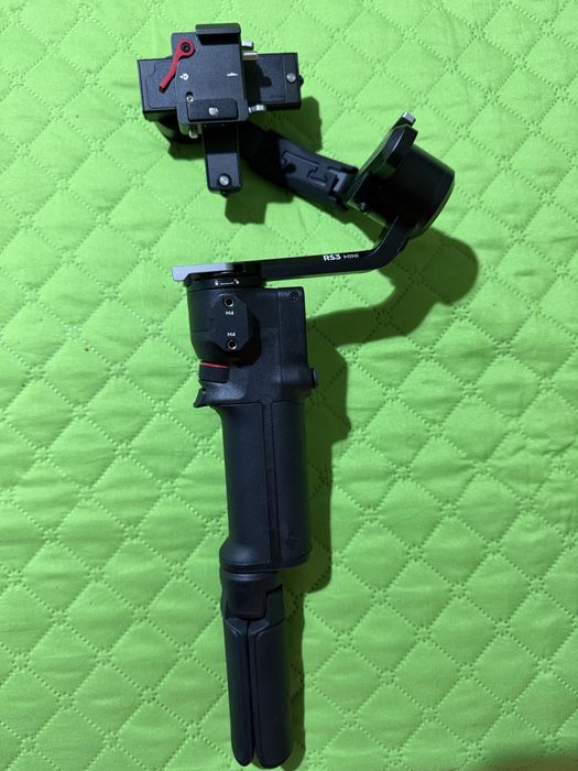 DJI RS 3 Mini – Estabilizador Gimbal – Como Novo + Caixa