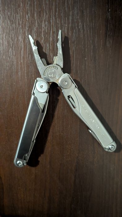 Мультитул Leatherman Wave