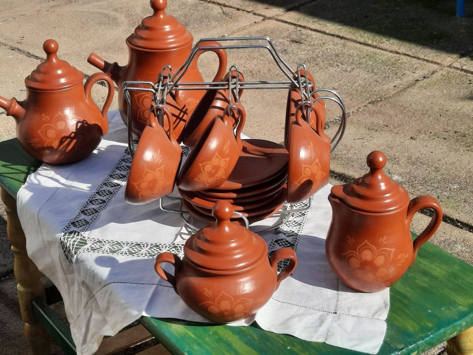 Serviço de chá em barro