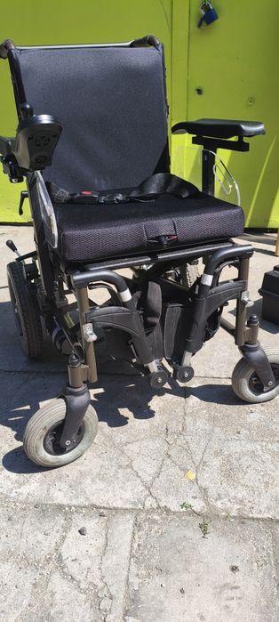Wózek inwalidzki elektryczny