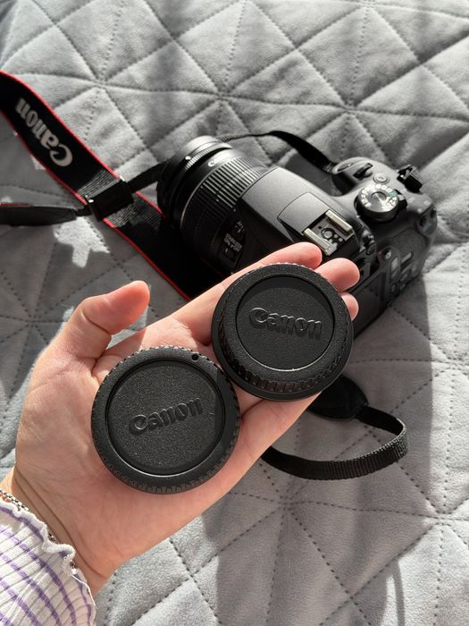 Canon EOS 2000D + 18-55mm