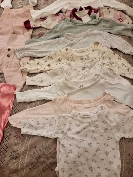 Дитячий одяг для дівчинки 0-3 місяців в комплекті