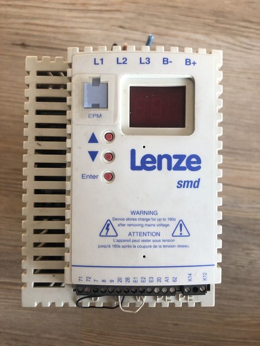 Falownik LENZE 4,0kW 3-fazowy 3x400V ESMD402L4TXA Kraków Prądnik ...