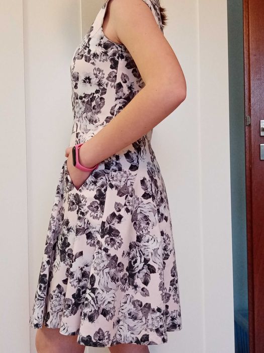 Wizytowa sukienka Monari 36