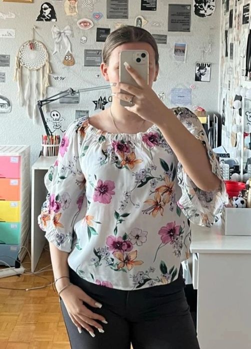 Bluzka damska kwiaty rękaw 3/4 rozm.M