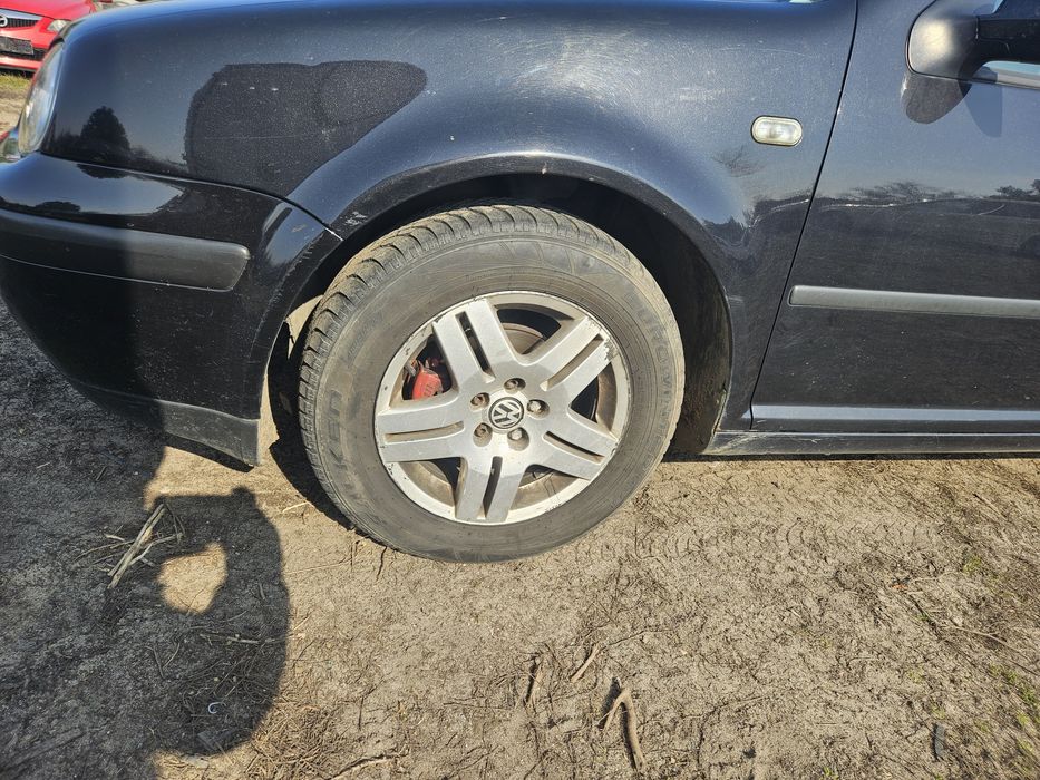 VW Golf 4 LC9Z zderzak maska lampa blotnik drzwi klapa koła pas 1.4