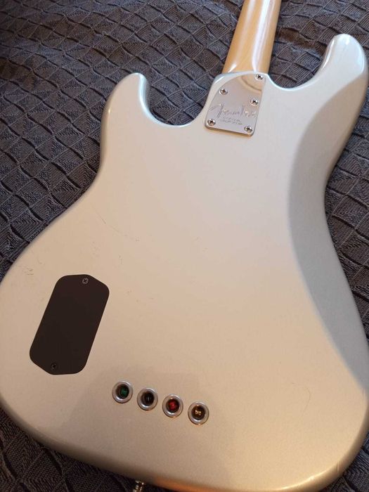 Fender American Deluxe Precision Bass