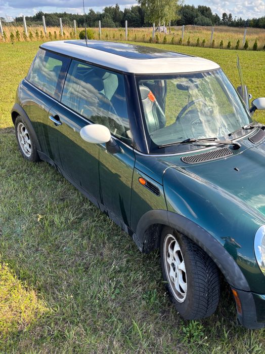 Mini Cooper R50 2004