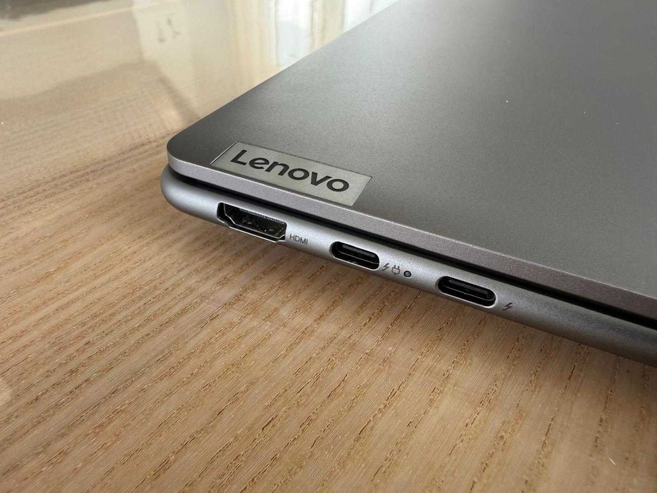 Lenovo Yoga Slim 7 14IMH9 | Intel Core Ultra 7 | 16GB RAM | 512GB SSD | OLED | Como Novo + Rato e Bolsa Lenovo
