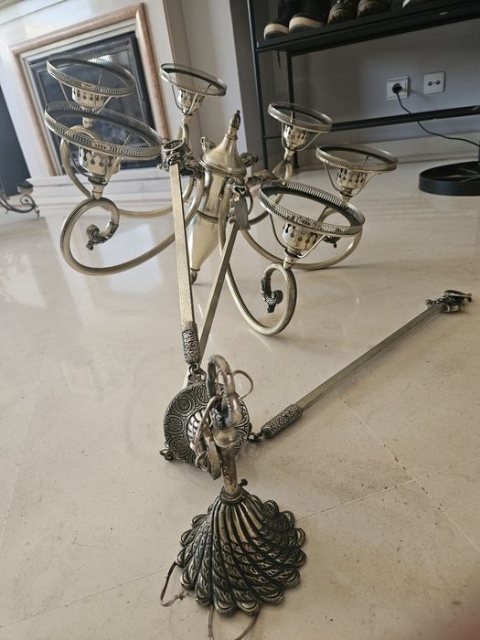 Candelabro muito antigo