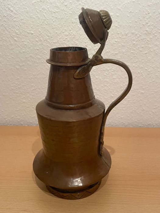 Старовинний кухоль