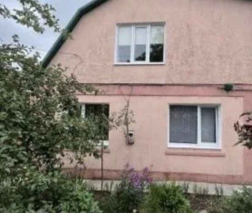 Продам 2х поверховий будинок. Сертифікат