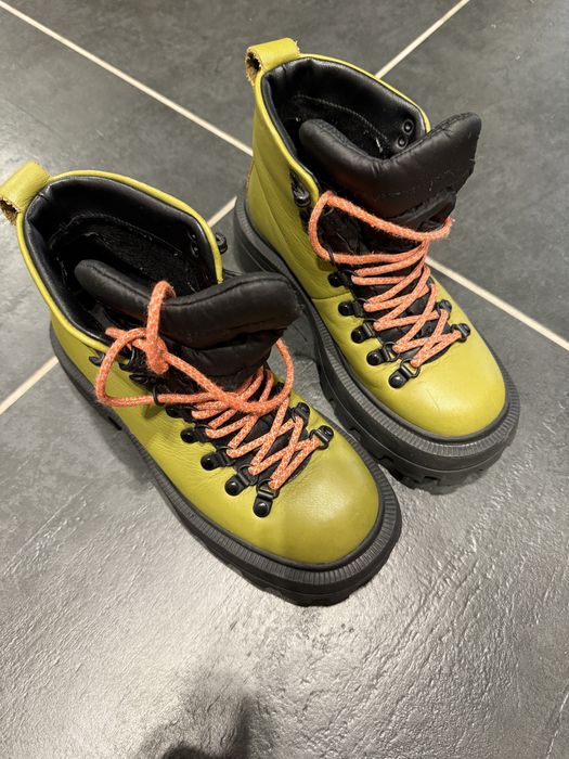 Зимові чоботи  36 розмір, салатові